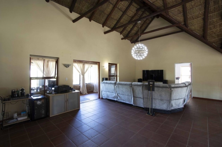 To Let 5 Bedroom Property for Rent in Parklands Western Cape